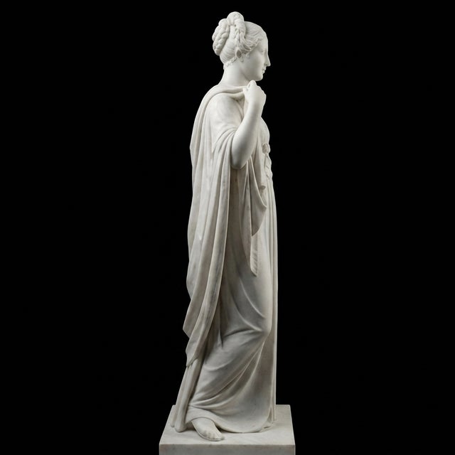 Caroline Amalie – Elegant Classical Marble Sculpture For Sale - Image 4 of 4