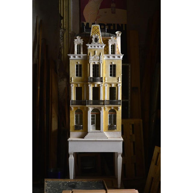 This is the last one of a very limited series of 5 similar structural designs painted in very different individual styles....