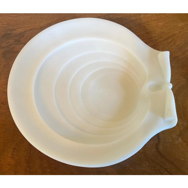 Antique 19th Century French Frosted White Opaline Glass Scallop Sea Shell Dish For Sale - Image 9 of 13