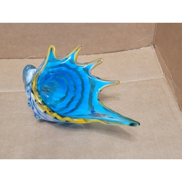 Murano Vintage MCM Murano Style Hand Blown Italy Glass Conch Shell Figurine For Sale - Image 4 of 7