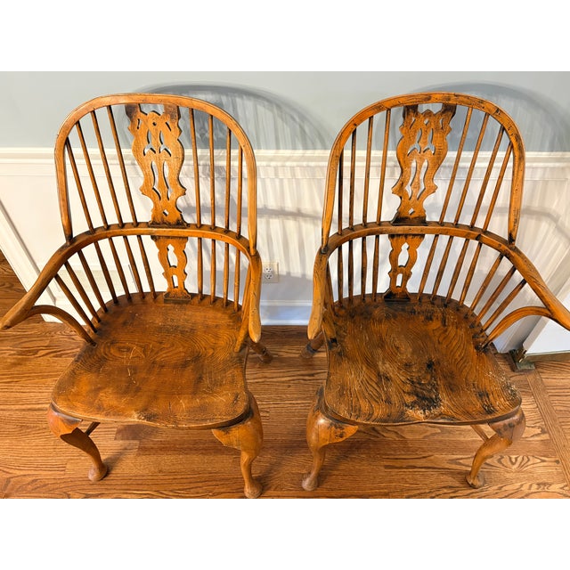 Original PAIR of late 19th century English Windsor armchairs to be sold together. Authentic naturally aged patina. Design:...