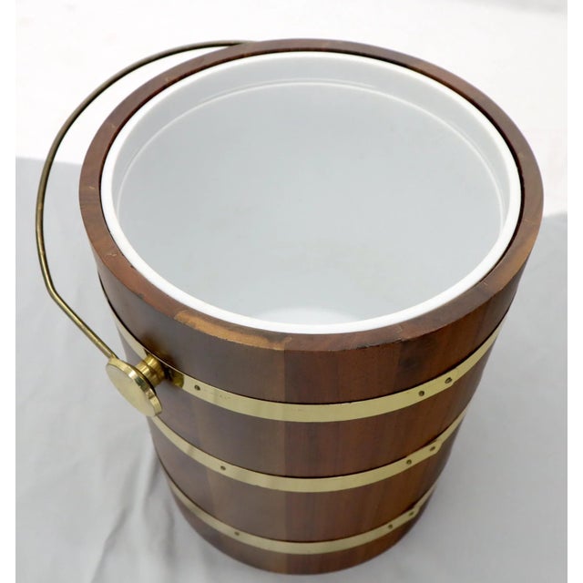 Vermillion Studio Made Walnut and Brass Barrel Style Ice Bucket with Lid For Sale - Image 4 of 10