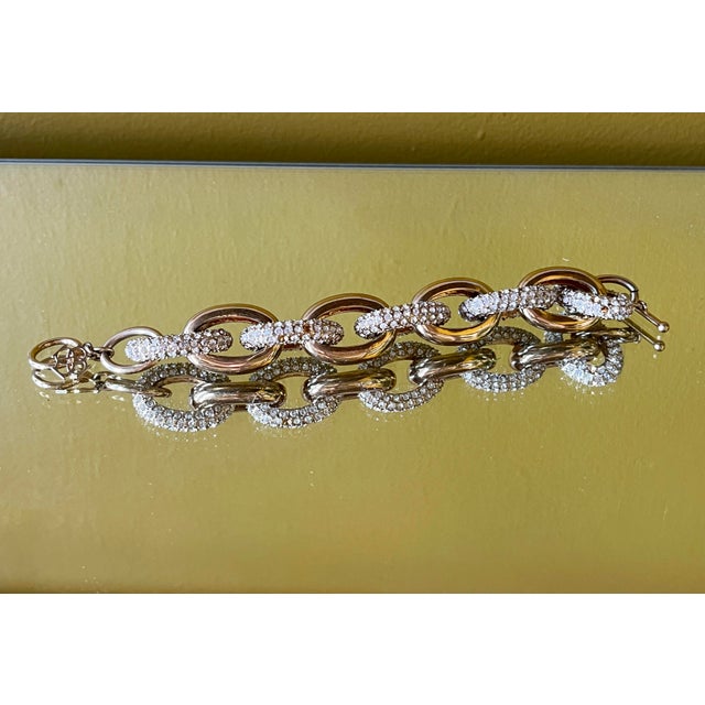 2000 - 2009 Y2k Ann Taylor Chunky Gold Chain Rhinestone Bracelet For Sale - Image 5 of 9