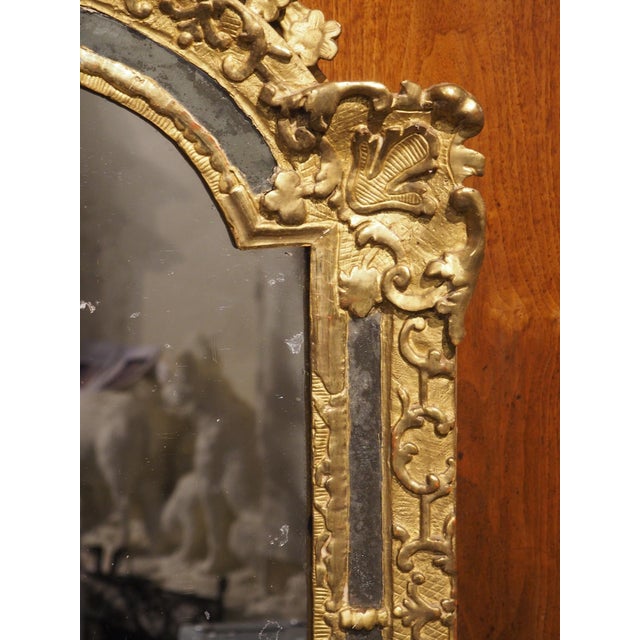 18th Century French Parecloses Giltwood Mirror, the Pelican in Her Piety For Sale In Dallas - Image 6 of 15