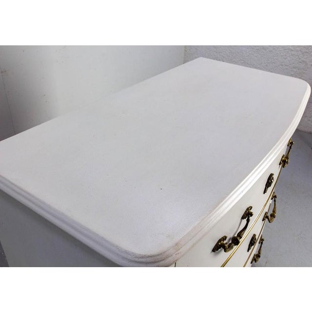 Mid-Century Louis XVI French White Chest of Drawers in Elm & Bronze, 1960s For Sale - Image 14 of 15