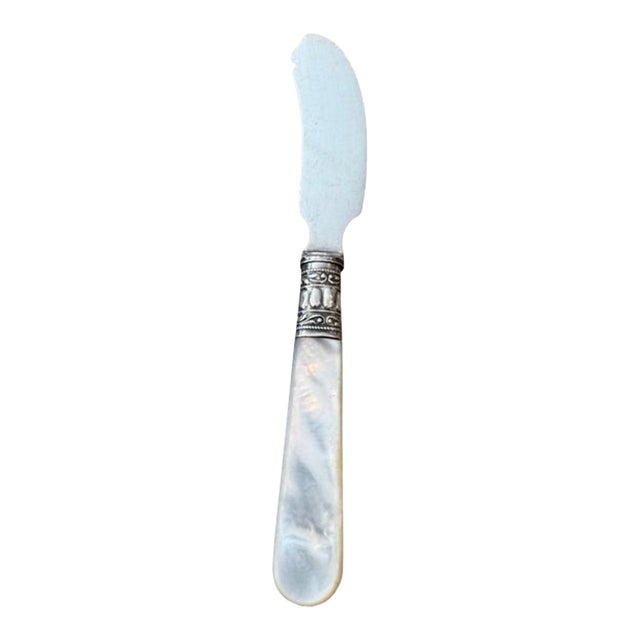 Antique American Silver/World Brand Mother of Pearl/Silver Plated Butter/Fruit Knife. 7" Long For Sale