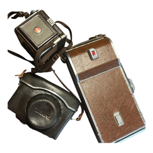 Vintage Decorative Camera Collection Circa Early 50s & 60s. Yashika 35 Mm With Wizards Lense & Original Case, Polaroid Land Camera, Kodak Duaflex IV