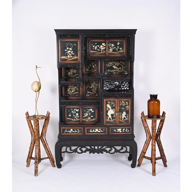 Superb pedestal in leopard print bamboo and rattan wicker. These amazing pieces were made in Italy in the 1950s. These...