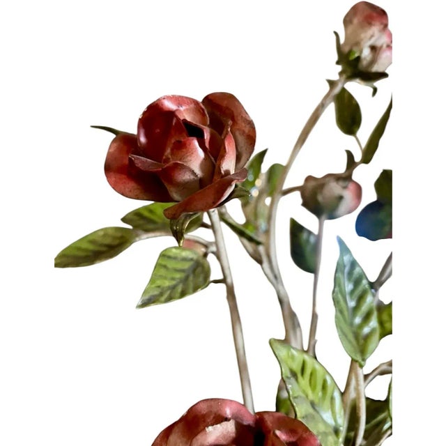 Rose Vintage Large Italian Tole Potted Rose Bouquet Flower / Floral Arrangement Sculpture in Gilt Pot For Sale - Image 8 of 10