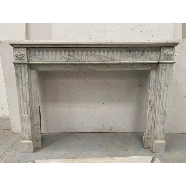 Gray Louis XVI Style Fireplace in White Carrara Veined Marble, 1800s For Sale - Image 8 of 15