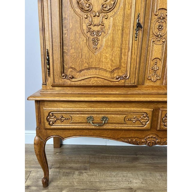 Vintage French Louis XVI Style Oak Buffet For Sale - Image 5 of 14