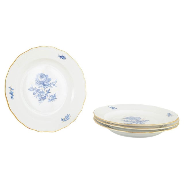 Porcelain Dinner Plates with Blue Floral Motifs and Gilt Rim from Meissen, Set of 4 For Sale - Image 5 of 5