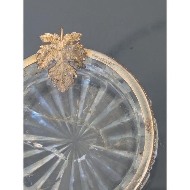 French Mid 20th Century Little French Cut Glass Ashtray With Leaf Adorned Ormulu For Sale - Image 3 of 6