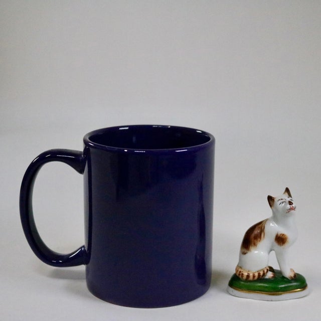 Vintage Chelsea Style Porcelain Cat Figurine on Green & Gold Plinth For Sale - Image 9 of 9
