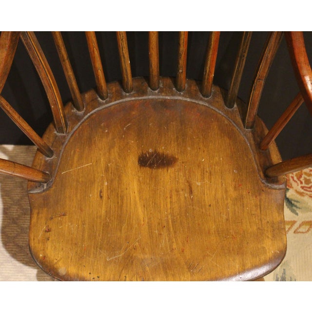 18th Century Circa 1780-1820 New England Sack-Back Windsor Arm Chair For Sale - Image 5 of 8