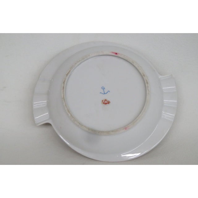Pastel Pink Porcelain Ashtray With Gold Details and Courting Couple Motif 4870b For Sale In Miami - Image 6 of 10