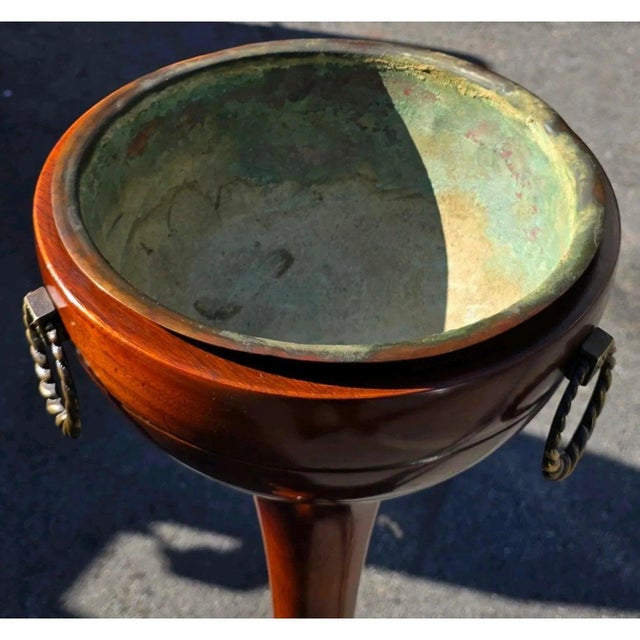 Antique Regency Style Wood Planter With Brass Accents and Insert For Sale In Washington DC - Image 6 of 9