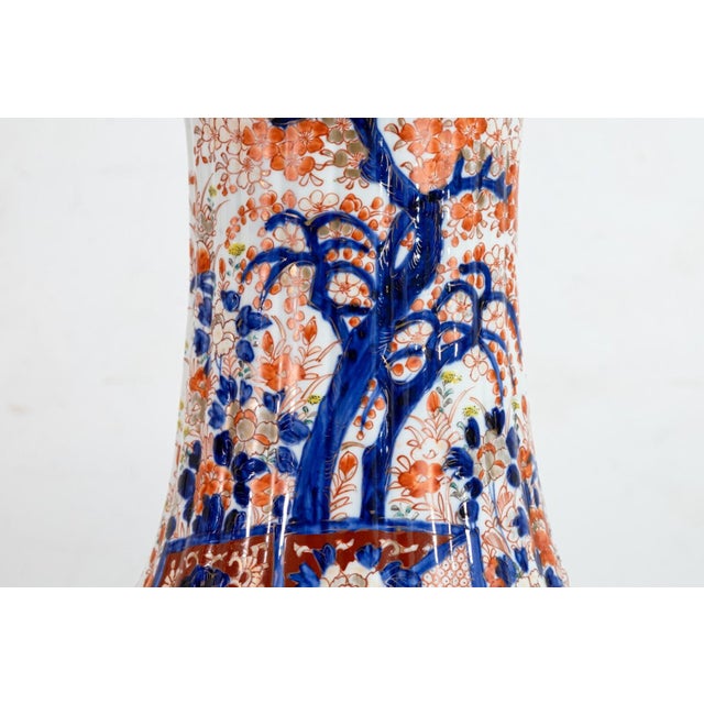 Antique Japanese Imari Vases Pair Meiji Period Floral Design For Sale In Detroit - Image 6 of 8