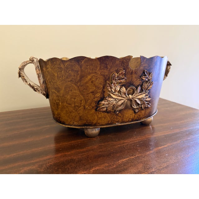 Late 20th Century Vintage Neoclassical Faux Bois Tole Cachepot With Laurel Wreath Mounts For Sale - Image 5 of 11