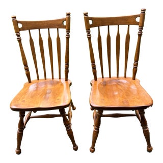 Late 20th Century Ethan Allen Heirloom Arrow Back Nutmeg Finish Side Chairs - Set of 2 For Sale