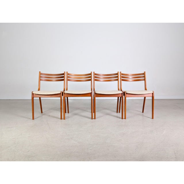 We are offering a beautiful and extremely rare set of four Danish vintage chairs from the 1960s for sale. Made of high-...