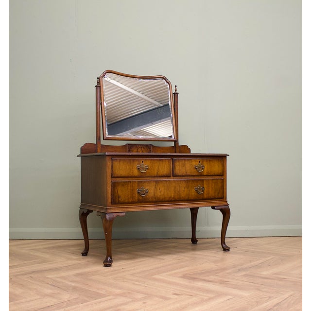 Vintage Walnut Dressing Table Chest from Waring and Gillow, 1930s For Sale - Image 3 of 12