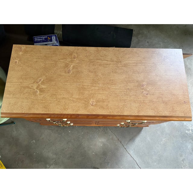1990s Vintage Three Drawer Dresser For Sale - Image 5 of 6