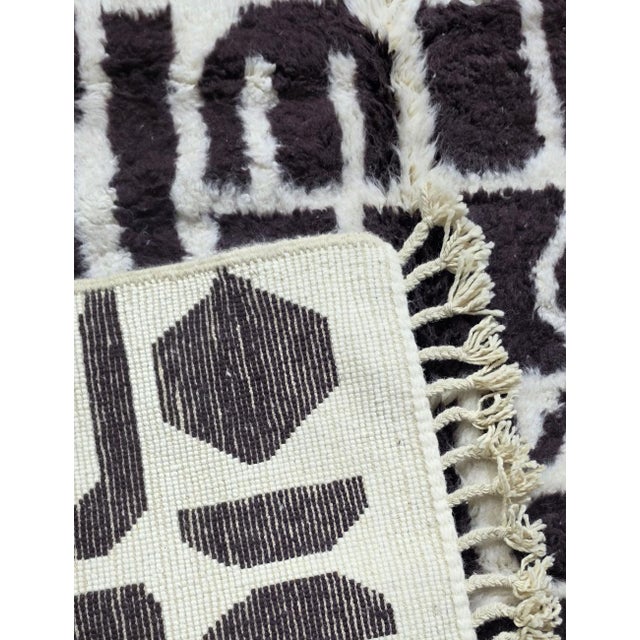 Moroccan Area Rug - 9.2 X 6.4 Ft For Sale In Cleveland - Image 6 of 8