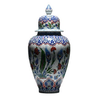 Handmade Ceramic Grand Shah Vase with Lid (60cm) Classic White Saz Leaf & Carnation For Sale