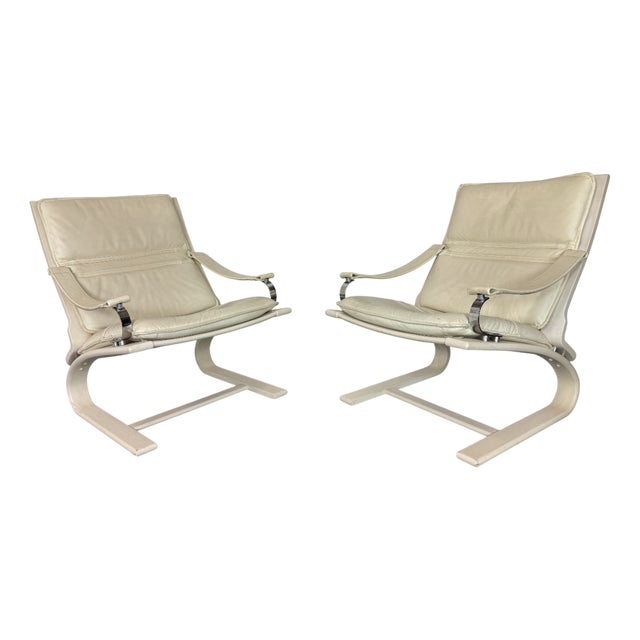 Set of White Space Age Lounge Chairs, 1970s For Sale