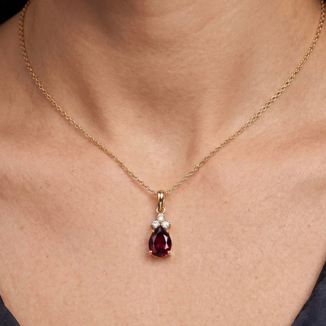 Contemporary Dainty Garnet Pendant Necklace - January Birthstone Pendant Gifts For Sale - Image 3 of 5
