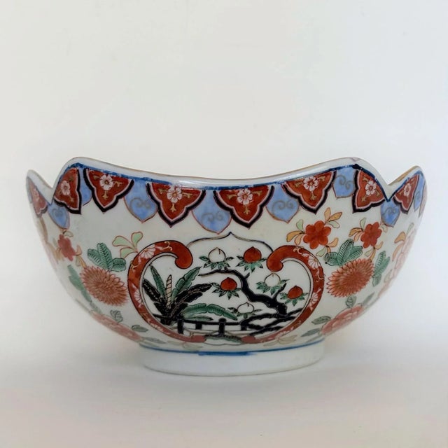 Chinese Chinese Porcelain Serving Bowl For Sale - Image 3 of 7