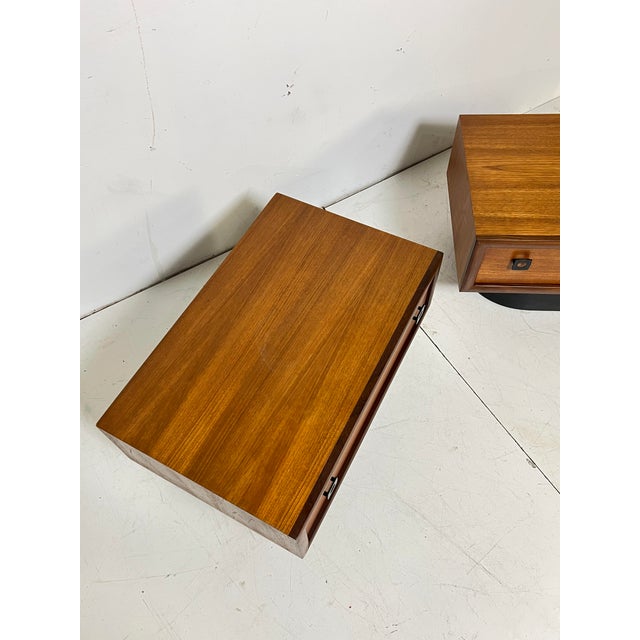 1960s C. 1960s Rs Associates Mid-Century Modern Teak Nightstands - A Pair For Sale - Image 5 of 11