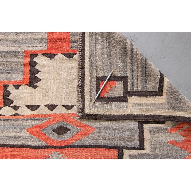 Contemporary Navajo Design Kilim Geometric Salmon Gray Low Pile Handwoven Wool Rug - 4’8” X 6’2” For Sale - Image 10 of 10