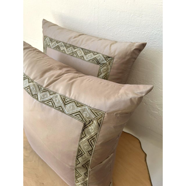 Art Deco Pair of Luxe Lilac Pillows With Metallic Trim For Sale - Image 3 of 7