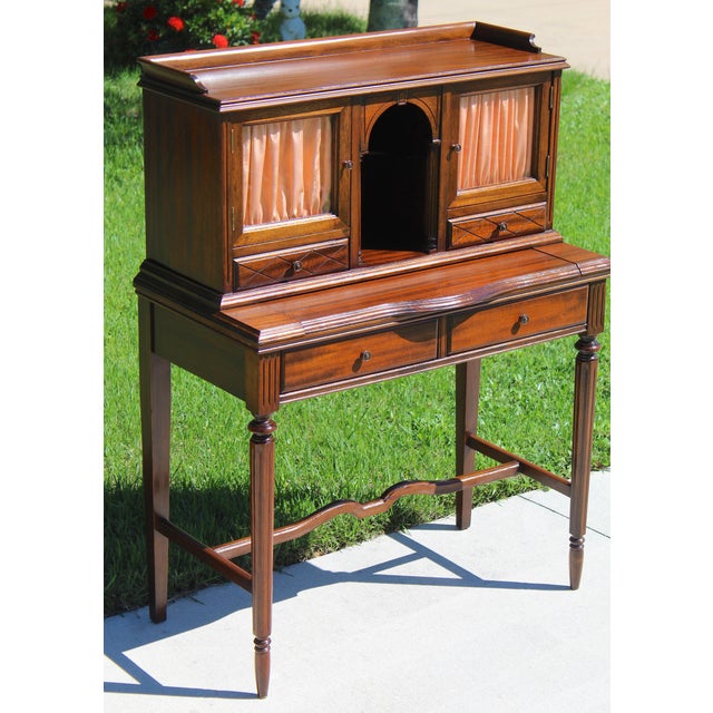 French Vintage Louis XVI Style Mahogany Bureau À Gradin – Ladies’ Secretary Desk For Sale - Image 3 of 18