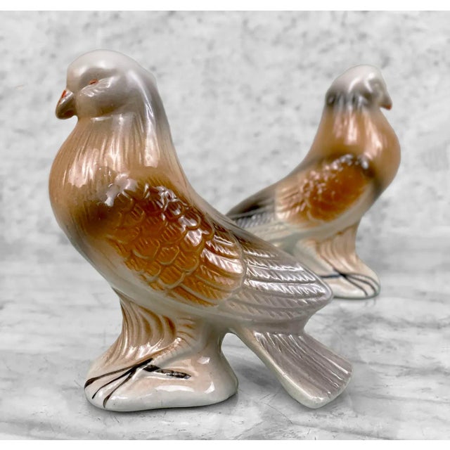 Mid 20th Century Vintage Traditional Porcelain Homing Pigeon Bird Sculpture - a Pair For Sale - Image 5 of 8