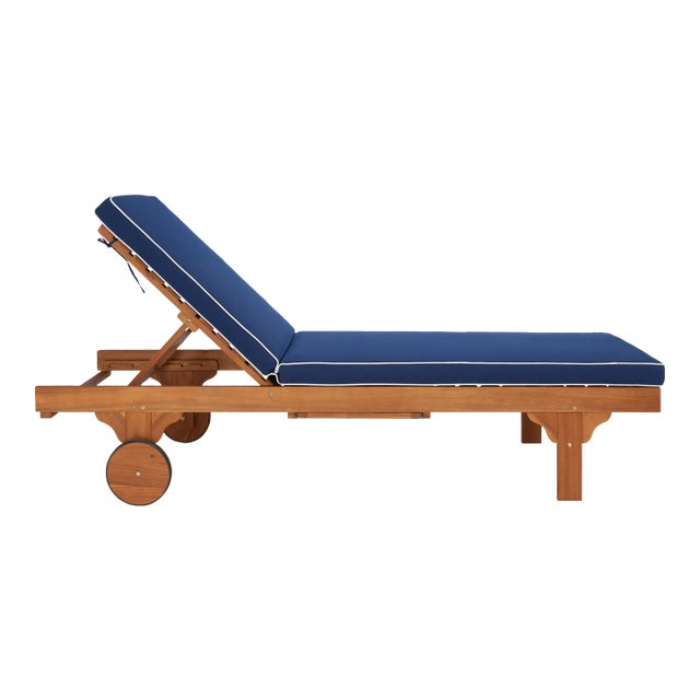 Newport Lounge Chair - Natural/Navy For Sale
