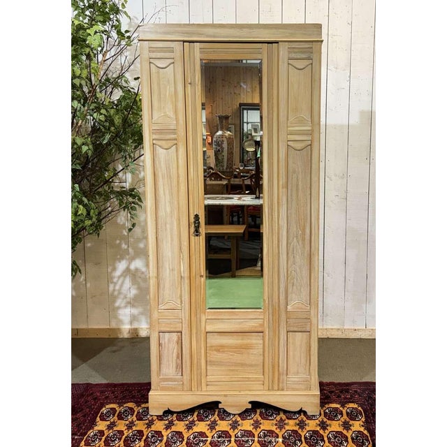 English Maple Wardrobe, 1950s For Sale - Image 16 of 16