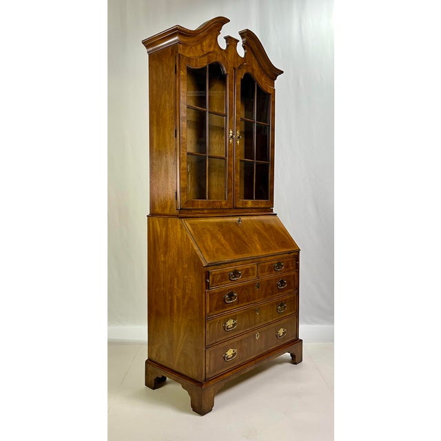 Chippendale Vintage White Fine Furniture Chippendale Style Secretary Desk For Sale - Image 3 of 12