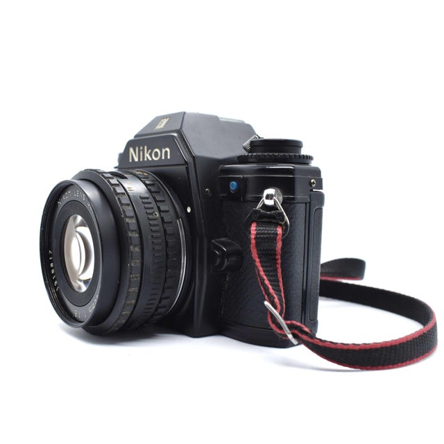 Late 20th Century Nikon Em Film SLR Camera Designed by Italian Designer Giorgetto Giugiaro For Sale - Image 4 of 7