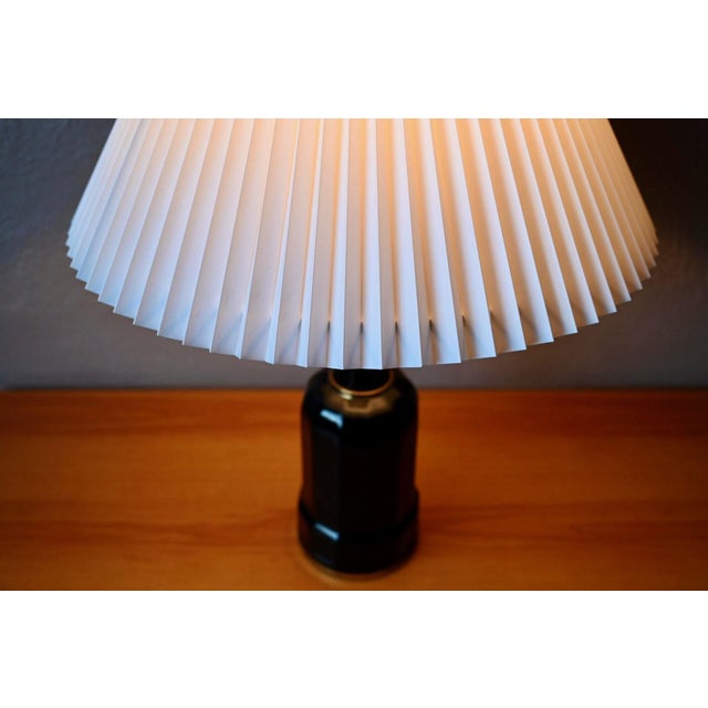 Scandinavian Lamp in Black Porcelain and Brass in the style of Sohølm, 1960s For Sale - Image 4 of 14