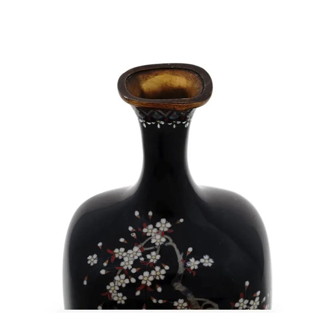 Pair of Antique Meiji Japanese Cloisonne Silver Wire Enamel Vases Blossoming Garden With Cherry Blossom Tree For Sale In New York - Image 6 of 8