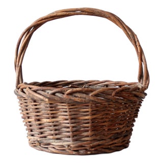 Vintage Rustic Woven Willow Basket With Handle For Sale