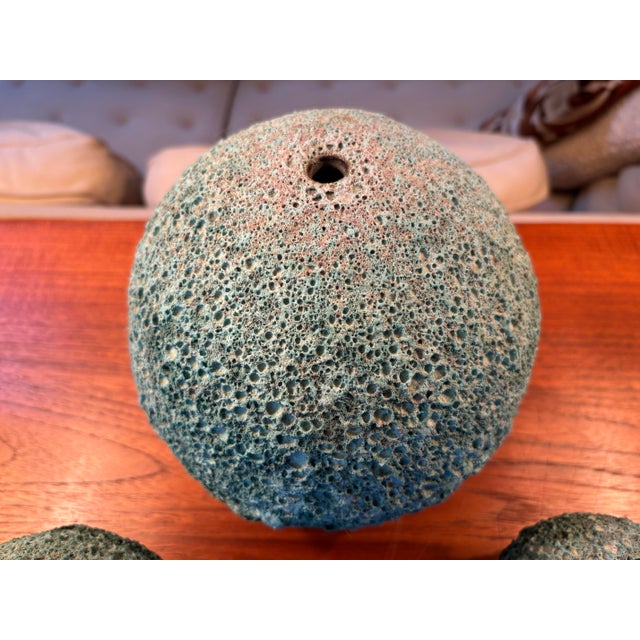 Modern 1980s Michael Hamlin Set of 3 Ceramic Vases For Sale - Image 3 of 7