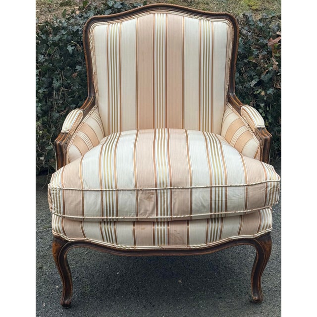 Wood Early 20th Century Coordinating Pair of French Bergere Chairs - Made in Italy For Sale - Image 7 of 12
