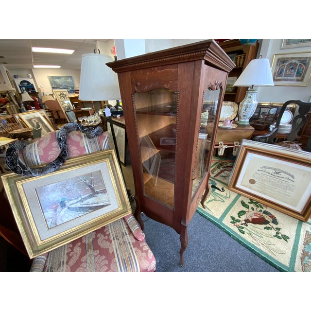Victorian 20th Century Oak Victorian Glass Display Cabinet For Sale - Image 3 of 13