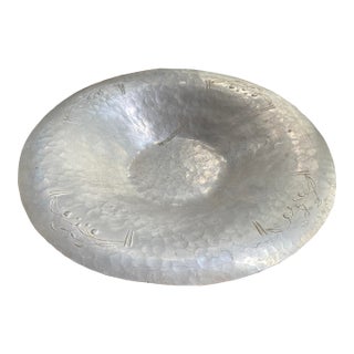 Mid 20th Century Hand Hammered Decorative Aluminum Floral Serving Platter For Sale