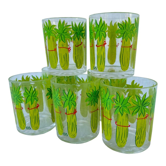 Vintage Bloody Mary Plastic Cups- Set of 7 For Sale