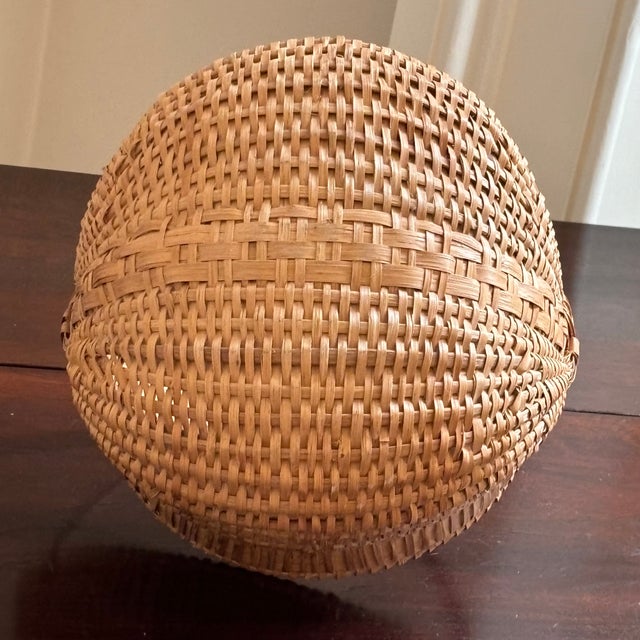 Late 20th Century Small Vintage Splint Oak Buttocks Basket For Sale - Image 5 of 11